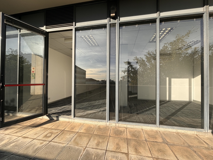 To Let commercial Property for Rent in Woodstock Western Cape